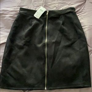 Black Windsor skirt